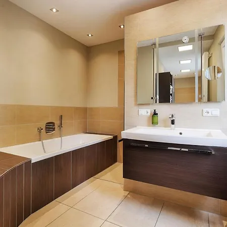 Apartment Fischzucht - Sauna, Grosse Dachterrasse, 3 Schlafzimmer - By Homekeepers Wurzburg